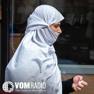 MIDDLE EAST: Healings, Dreams & God’s Love Drawing Refugees to Christ